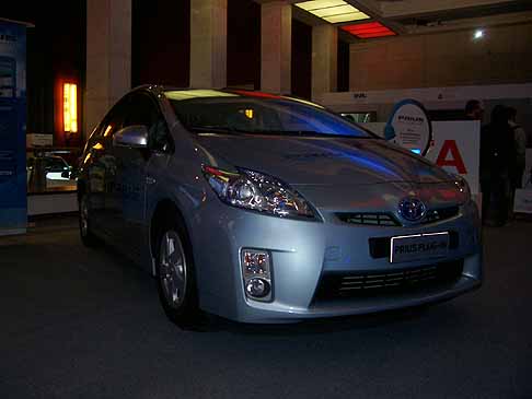 Toyota - Toyota Prius width=