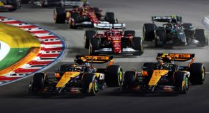 George Russell trionfa nel Gran Premio di Singapore George Russell trionfa nel Gran Premio di Singapore