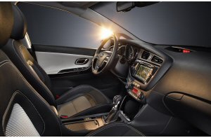 Kia cee´d restyling: appuntamento a Ginevra