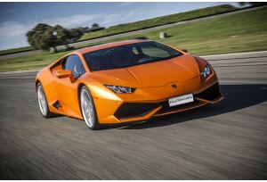 Lamborghini Huracán LP 610-4: le novità per il Model 2016 Lamborghini Huracán LP 610-4: le novità per il Model 2016