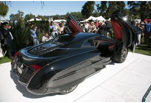 McLaren X-1, a Pebble Beach va in scena il fascino retro McLaren X-1, a Pebble Beach va in scena il fascino retro