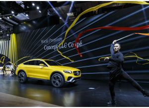 Salone Shanghai 2015, il debutto della Mercedes GLC Coupè Concept