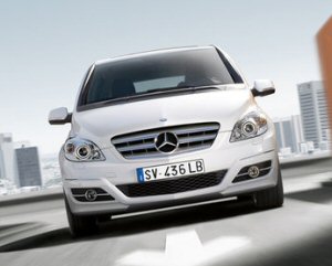 Mercedes Executive: nuovi allestimenti per le Classi A,B,C ed E Mercedes Executive: nuovi allestimenti per le Classi A,B,C ed E
