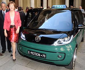 Milano e Volkswagen, ecco il taxi elettrico del futuro