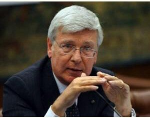 Prezzo carburanti: l´invito di Romani cade nel vuoto