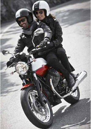 Moto Guzzi V7, più potenza e carattere per la bestseller del marchio