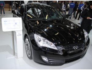 La Hyundai alza il tiro: arriva la Genesis Coupè, potente sportiva
