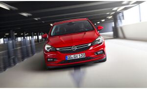 Nuova Opel Astra, più leggera e compatta