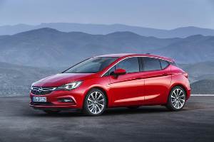 Nuova Opel Astra, efficiente ed elegante Nuova Opel Astra, efficiente ed elegante