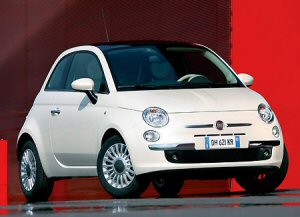 Gli inglesi scelgono la Fiat 500 per le lezioni di guida