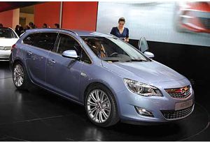 Opel Astra Sports Tourer: la nuova station wagon tedesca Opel Astra Sports Tourer: la nuova station wagon tedesca