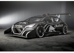 Pikes Peak 2013: Sebastien Loeb con la Peugeot 208 T16 Pikes Peak 2013: Sebastien Loeb con la Peugeot 208 T16
