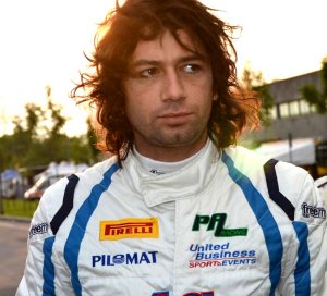 Rally: sabotato Gamba, Perico decide di cedere il titolo Rally: sabotato Gamba, Perico decide di cedere il titolo