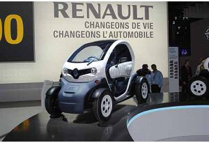 Renault Twizy: l´autoscooter elettrico presto sul mercato Renault Twizy: l´autoscooter elettrico presto sul mercato