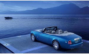 Rolls-Royce Phantom Drophead Coupé Waterspeed Collection, pronta per il debutto Rolls-Royce Phantom Drophead Coupé Waterspeed Collection, pronta per il debutto