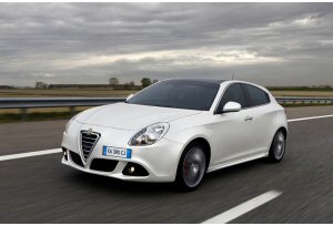 Alfa Romeo: Giulietta e MiTo i bestsellers dello stand di Ginevra Alfa Romeo: Giulietta e MiTo i bestsellers dello stand di Ginevra