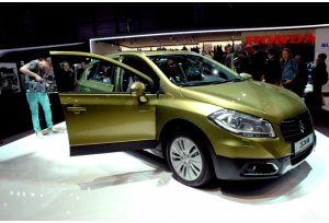 Suzuki S-Cross 4, premiere di Ginevra