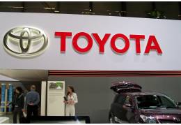 Toyota positivo l’utile dell’ultimo trimestre