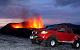 Toyota Hilux tra i ghiacci e la lava del vulcano islandese