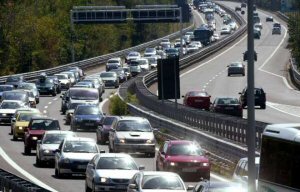 Esodo estivo: traffico da bollino rosso per il primo weekend di agosto Esodo estivo: traffico da bollino rosso per il primo weekend di agosto