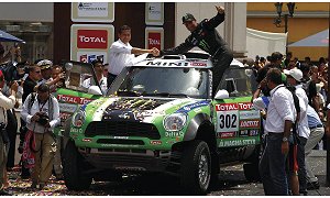 Congratulazioni al trionfo Mini al Rally Dakar 2012 Congratulazioni al trionfo Mini al Rally Dakar 2012