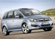 Opel Nuova Zafira