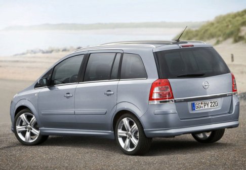 Opel Nuova Zafira