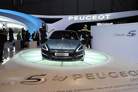 Peugeot Concept 5 by Peugeot