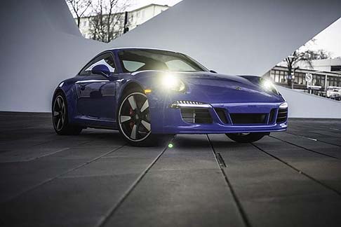 Porsche 911 GTS Club Coupé