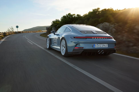 Porsche 911 S/T