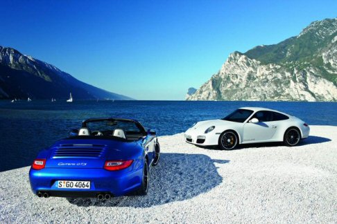 Porsche 911 Carrera GTS
