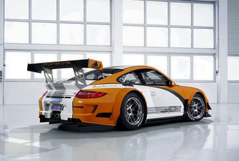Porsche 911 GT3 R Hybrid