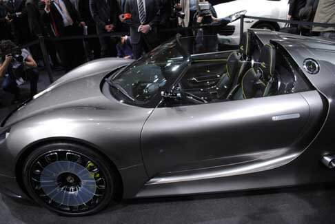 Porsche 918 Spyder Concept