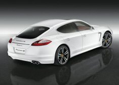 Porsche Panamera 4S Middle East Edition