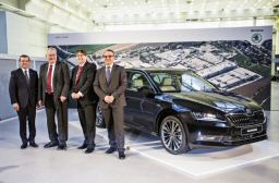 Skoda Superb Black Crystal