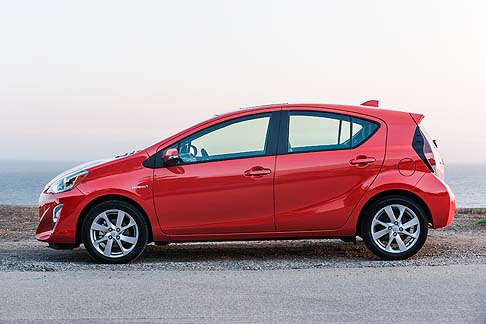 Toyota Prius C 2016