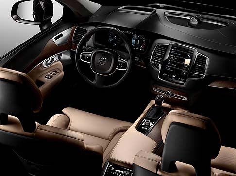 Volvo XC90 First Edition