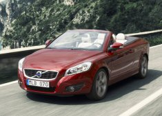 Volvo C70 model year 2010