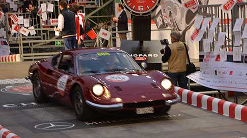 Mille Miglia continua la corsa - Ferrari Dino 246 GT del 1973 in paserella a Roma per le Mille Miglia 2015 width=