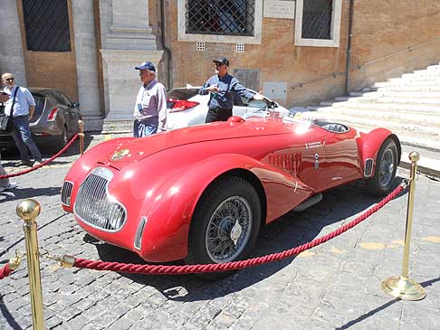 Conferenza Stampa - Auto d´epoca Lancia Astura del 1938 esposta esternamente alla conferenza stampa di Roma delle 1000 Miglia 2012 width=