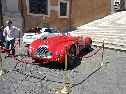 Conferenza Stampa - Lancia Astura 1000 miglia del 1938 fuori dalla conferenza stampa di Roma width=