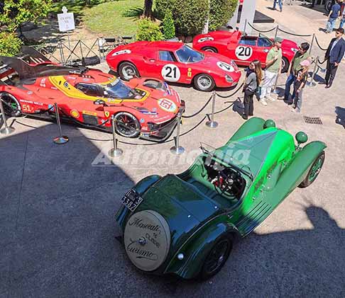 Concorso Eleganza Roma - Maserati V4 Sport Zagato e tre Supercar del Gruppo Ferrari vincitrici della 24h di Le Mans ad Anantara Concorso di Eleganza Roma 2026. Scopri le 3 Supercars Ferrari vincitrici di Le Mans e la Maserati V4 Sport Zagato. Ecco le Foto esclusive di Automania!