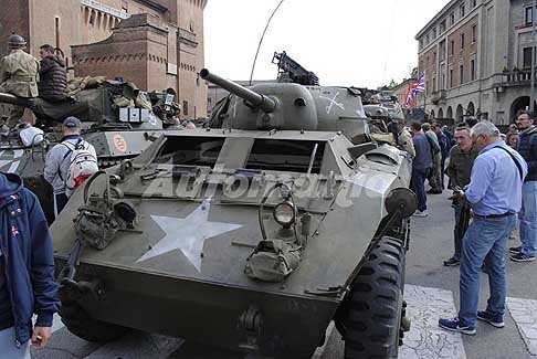 Carovana militare Storica - Carri armati carrozzati d´epoca, per il 72° Anniversario Liberazione a Ferrara