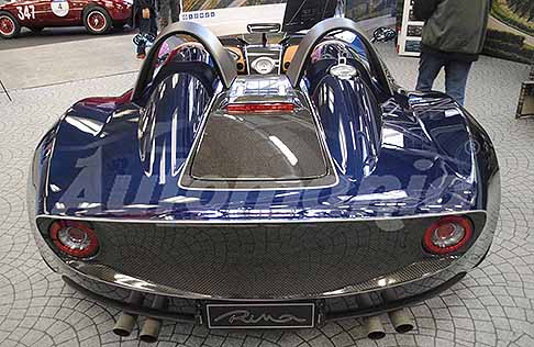 Automobili Mignatta - Automobili Mignatta Rina Supercar tributo alle barchette sportive degli anni 1960, reinterpreta in chiave moderna. Scopri la posteriore della Supercar Rina della casa Automobili Mignatta. Guarda le Foto!