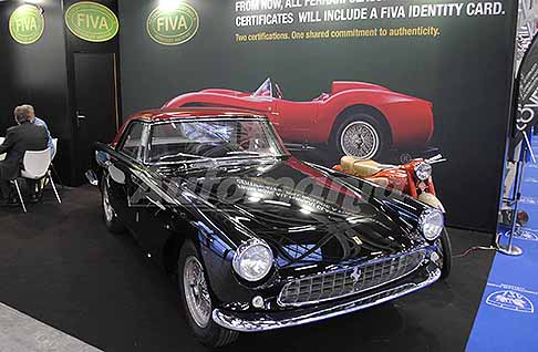 Ferrari - Ferrari 250GT del 1959 prima vettura con doppia certificazione Ferrari Classiche e FIVA ID Card. Scopri la Ferrari 250GT vintage car. Guarda Le Foto!