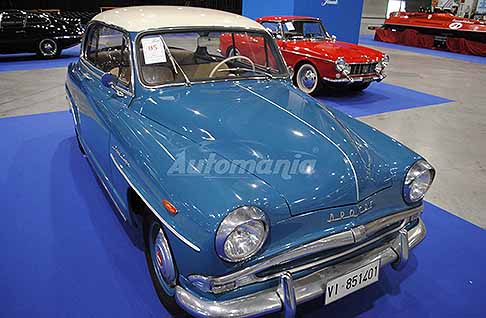 Finarte - Simca Aronde Grand Large del 1957, esposta da Finarte ad AutoMotoRetrò 2026 a Fiere di Parma. Scopri la Simca Aronde Grand Large vintage cars. Guarda le Foto esclusive di Automania!