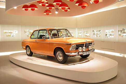BMW - BMW Museum la leggendaria BMW M-EB 2002H width=