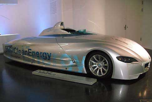 BMW - BMW Museum auto tecnologiche come BMW Clean Energy alimentata ad idrogeno width=