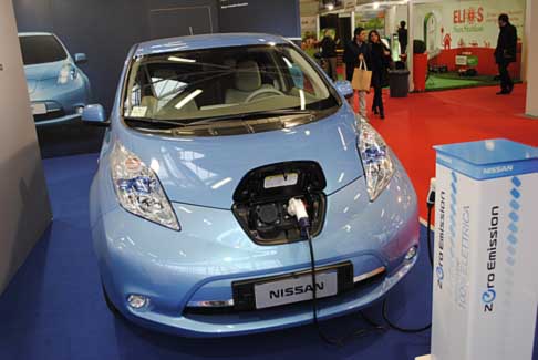 Nissan - Nissan Leaf zero emission test drive ad Electric City al Bologna Motorshow 2012 width=