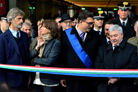 Inaugurazione Motor Show 2012 - Inaugurazione al Salone di Bologna con le autorità e gli organizzatori del Motor Show tra cui Amministratore Delegato di GL Events la Ledy Giada Michetti width=